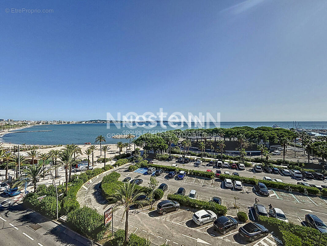 Appartement à VALLAURIS