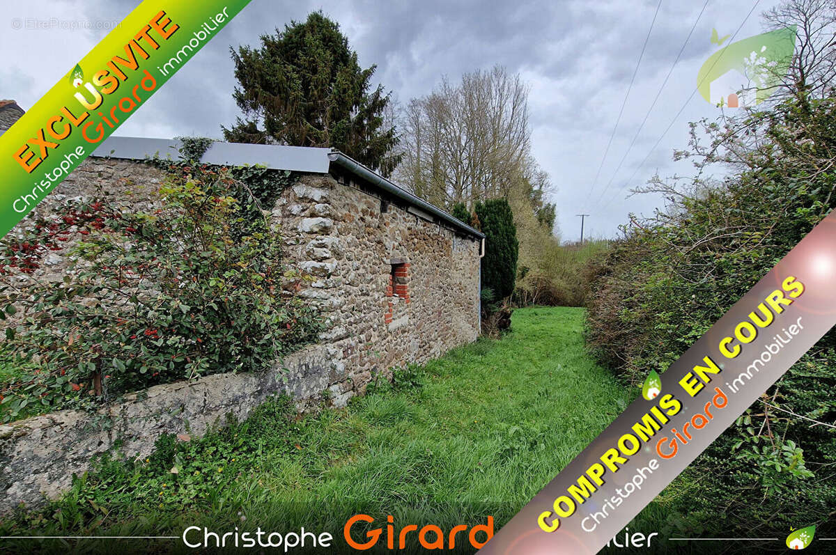 Maison à MINIAC-MORVAN