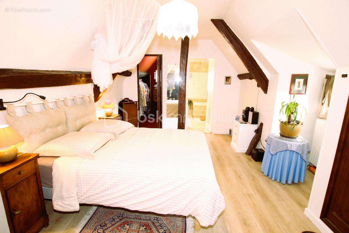 Maison à EPERNON