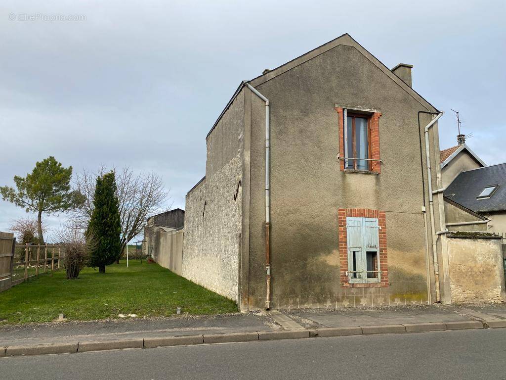 Maison à ANGERVILLE
