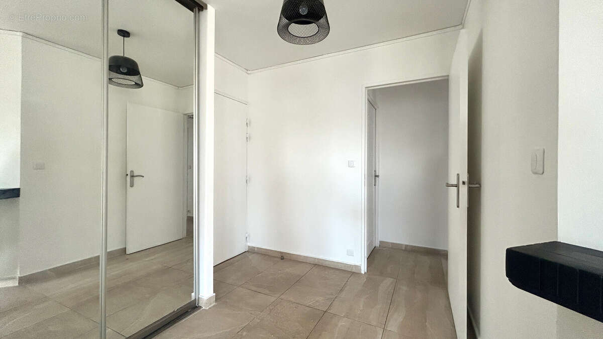 Entrée - Appartement à PUTEAUX