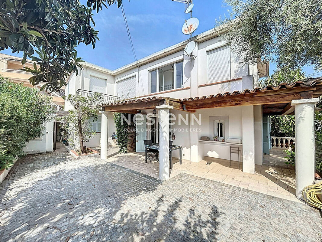 Maison à VALLAURIS