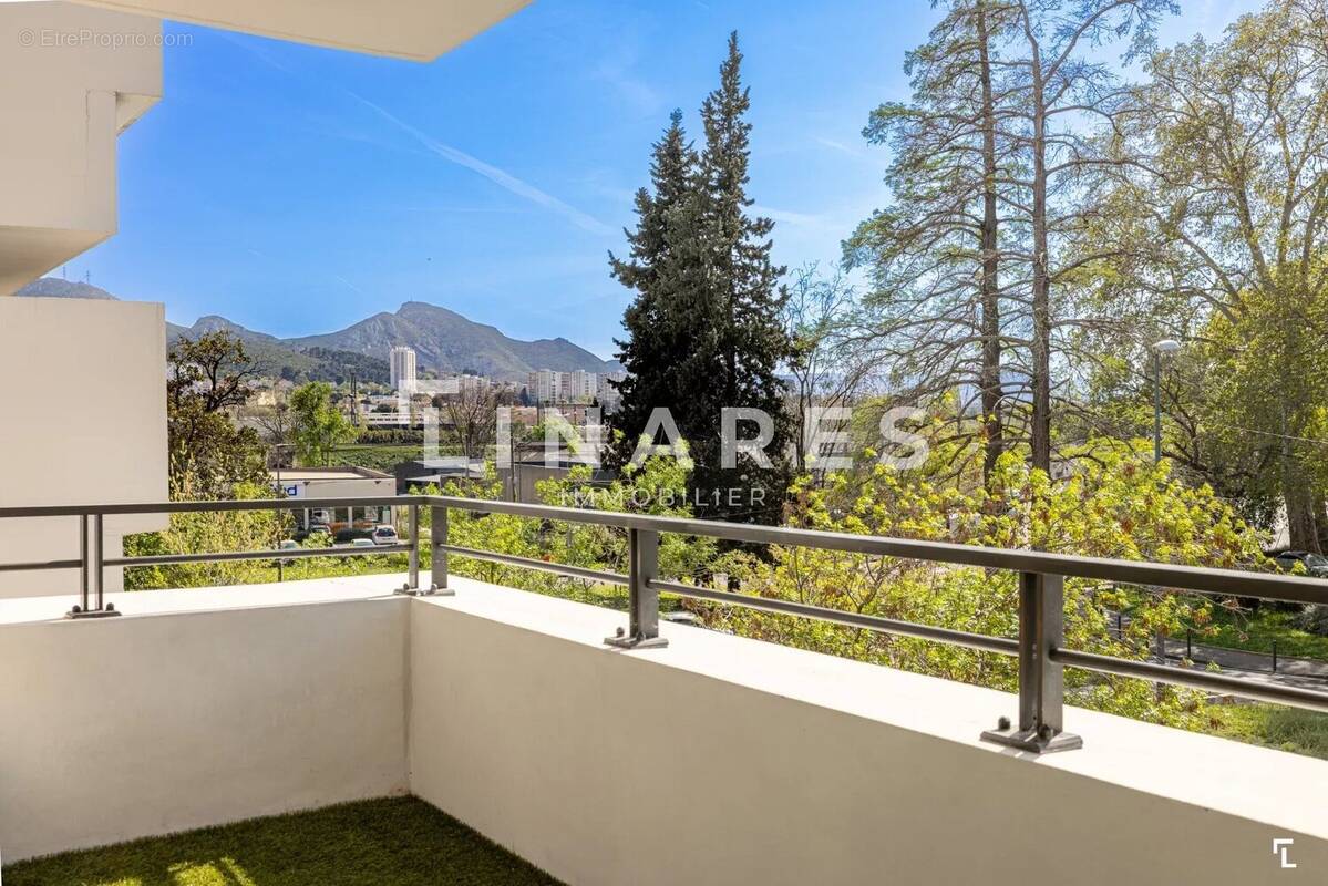 Appartement à MARSEILLE-12E