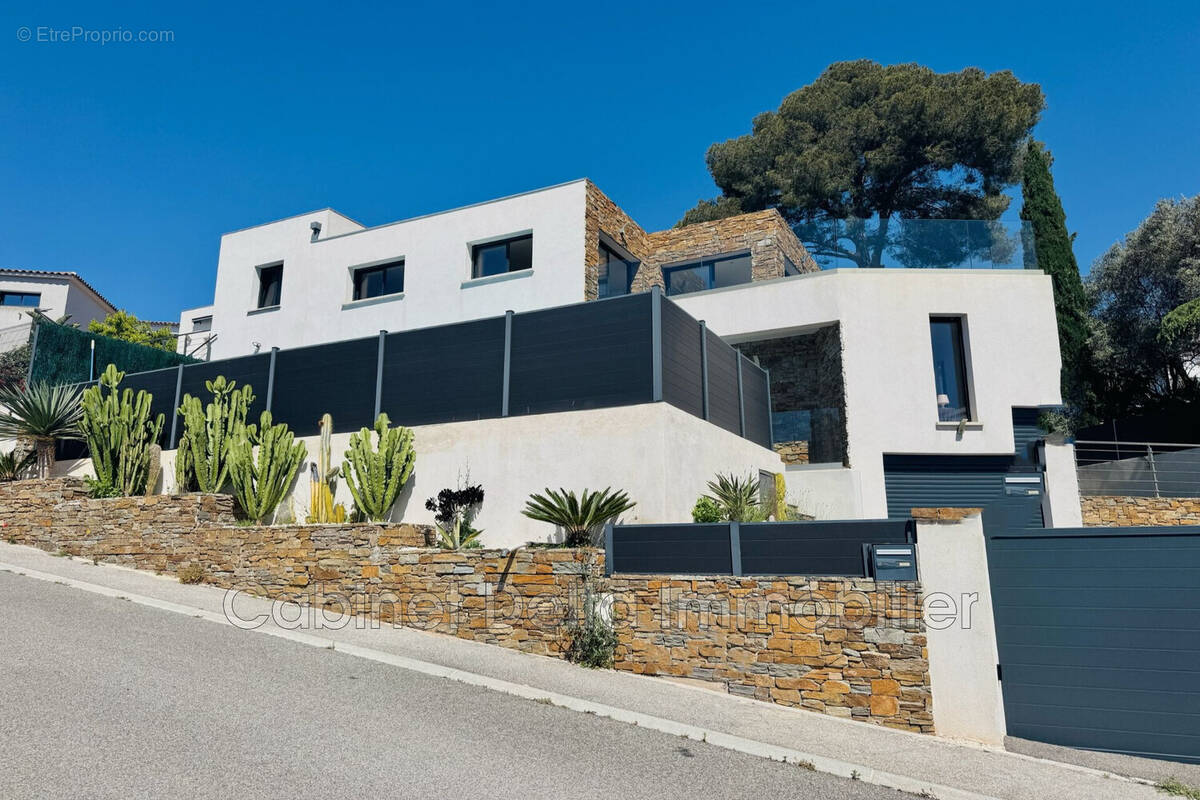 Maison à LA GARDE