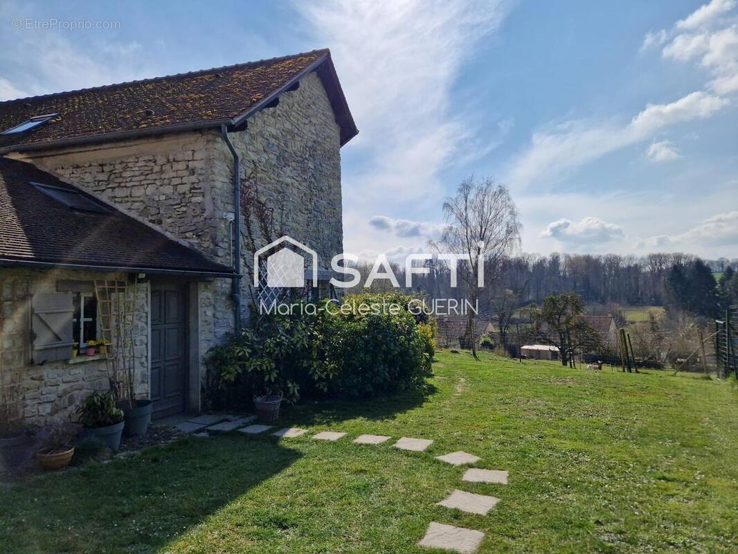 Photo 1 - Maison à FONTENAY-SAINT-PERE