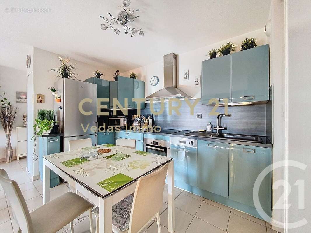 Appartement à JUVIGNAC