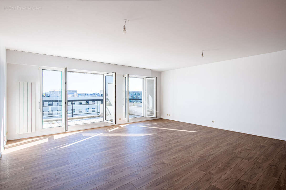 Appartement à SURESNES