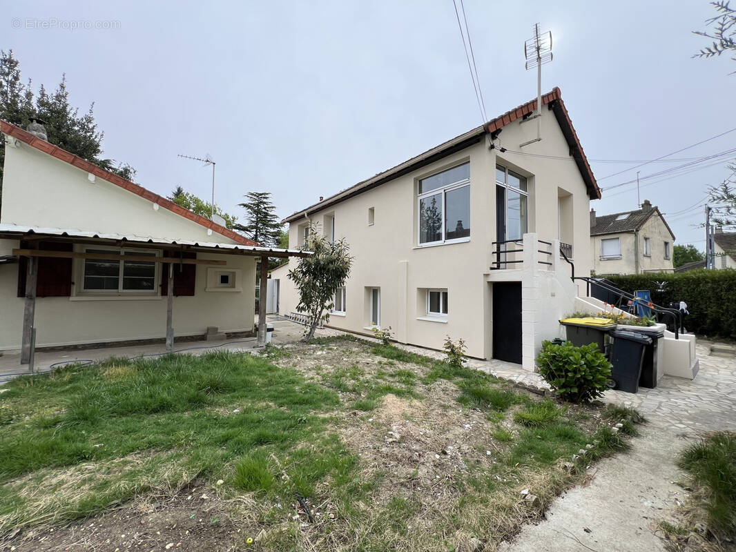 Maison à PONTAULT-COMBAULT