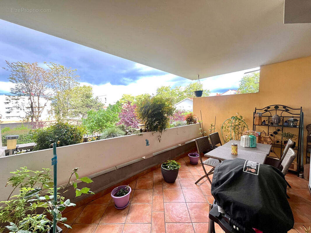Appartement à LYON-8E