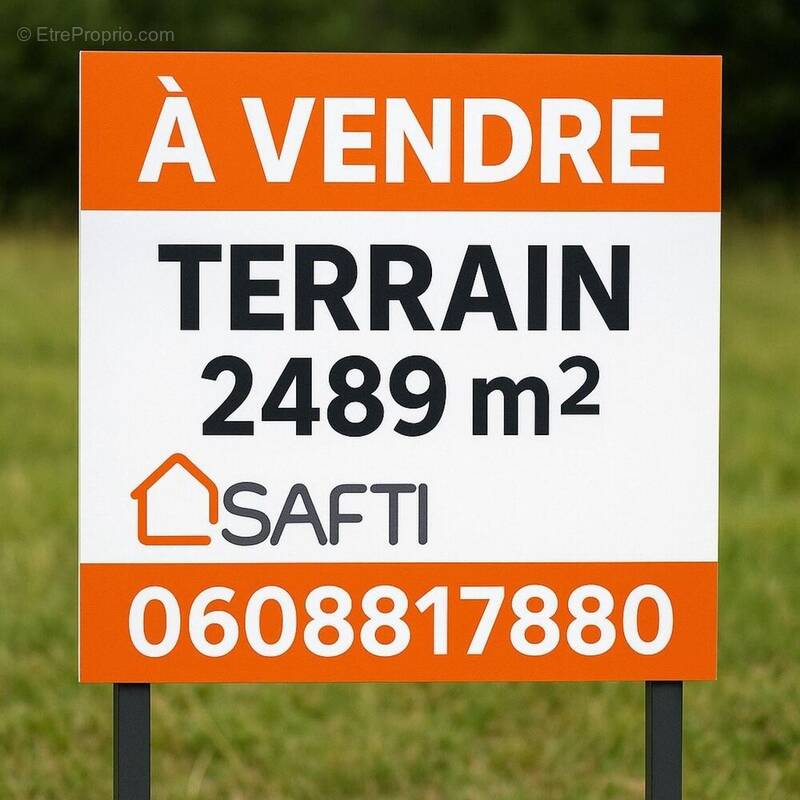 Photo 1 - Terrain à COMBAILLAUX