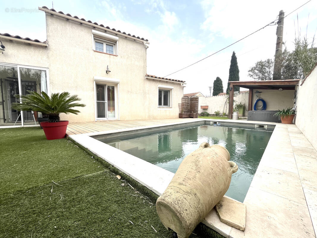 Maison à BEAUCAIRE