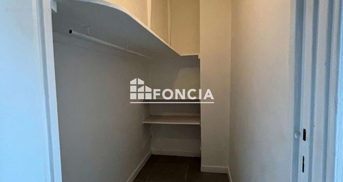 Appartement à LYON-8E