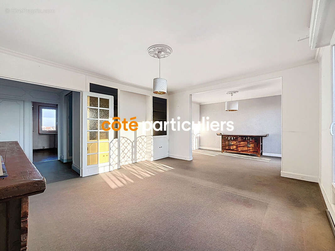 Appartement à SAINT-MAUR-DES-FOSSES