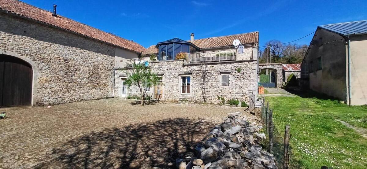 Maison à MILLAU