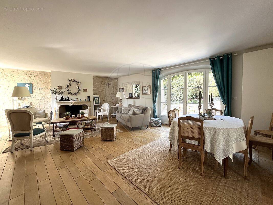 Maison à SENLIS