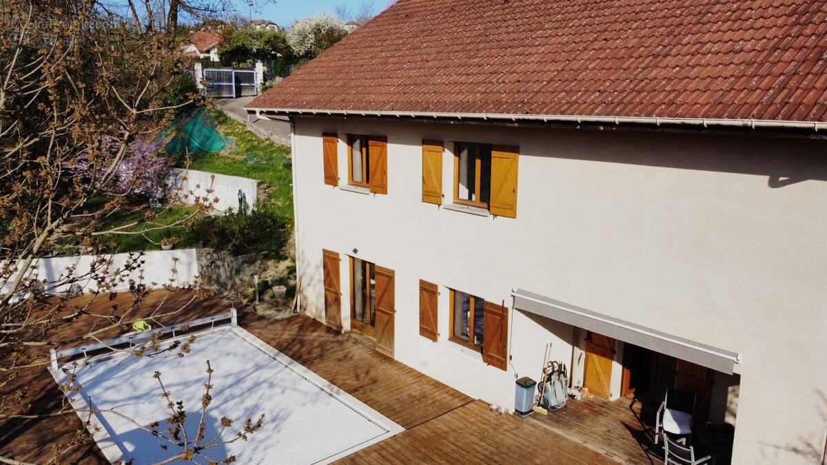 Maison à POISY