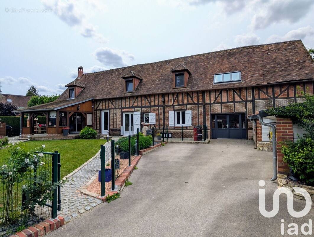 Photo 1 - Maison à BEAUVAIS