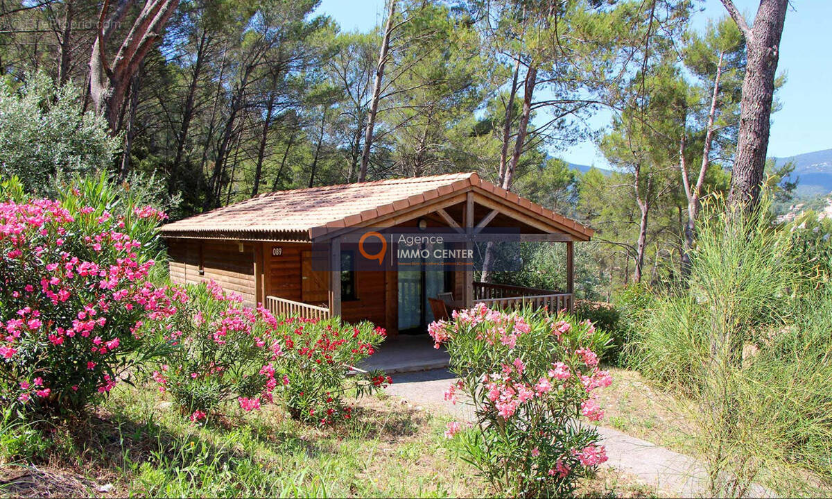 Maison à SOLLIES-TOUCAS