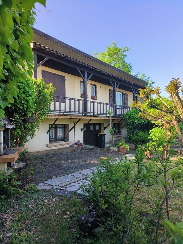 Maison à SAIX