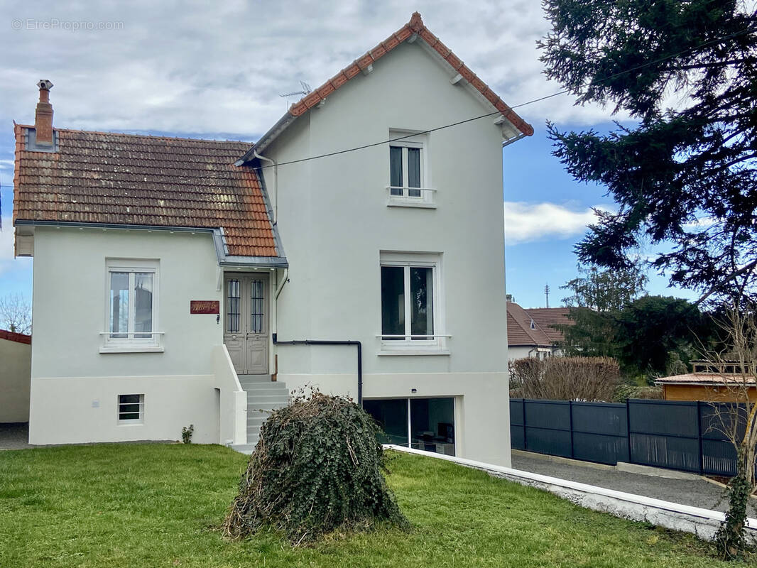 Maison à BELLERIVE-SUR-ALLIER