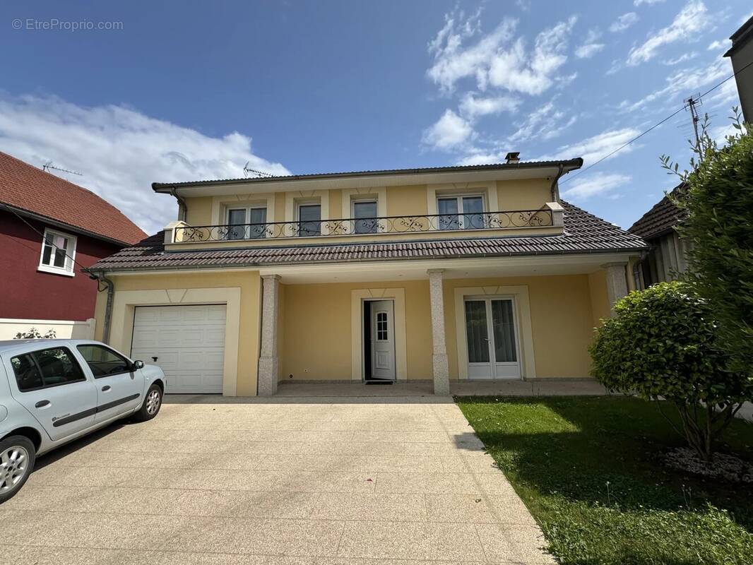 Maison à STAINS