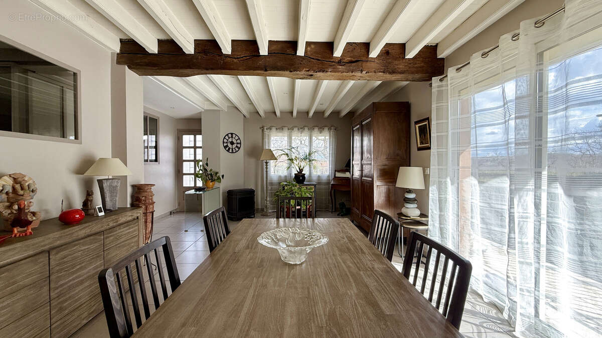 Maison à SAYAT