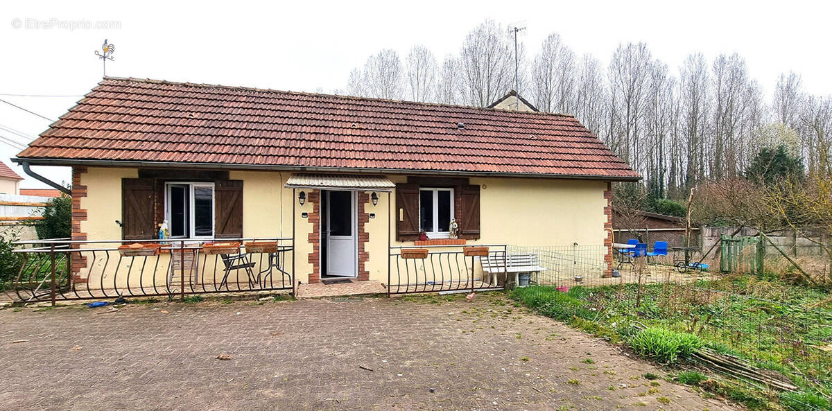 Maison à RIBECOURT-DRESLINCOURT