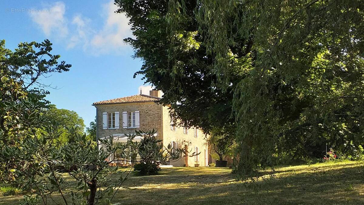 Maison à SAUVETERRE-DE-GUYENNE