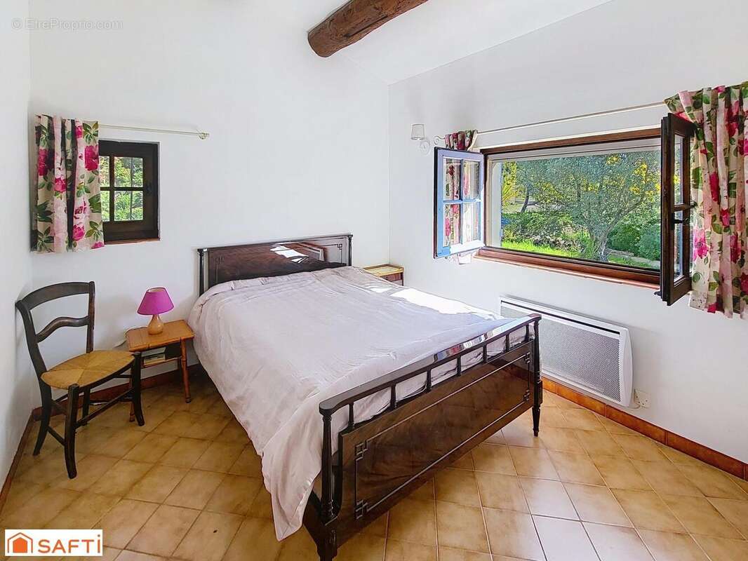 Photo 8 - Maison à LE CASTELLET