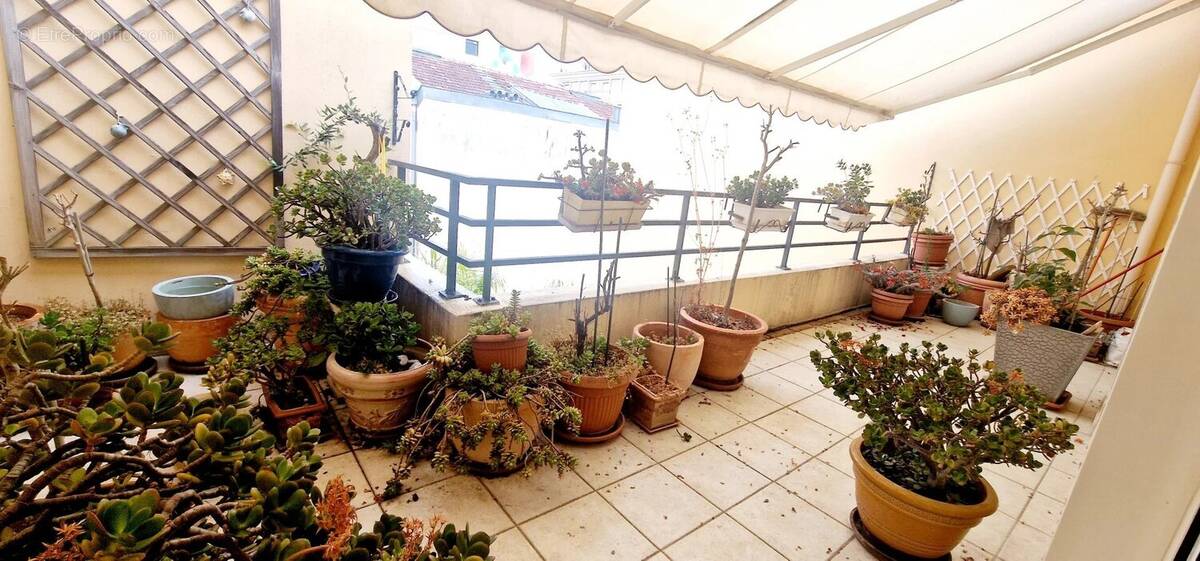 Appartement à MENTON
