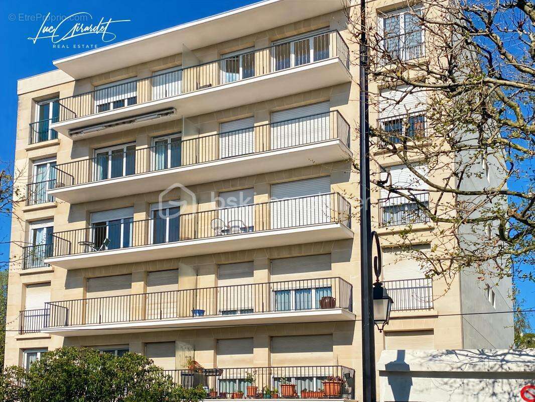 Appartement à SAINT-MAUR-DES-FOSSES