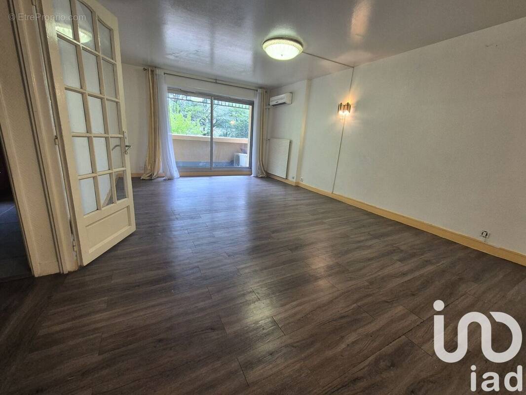 Photo 1 - Appartement à PARIS-19E