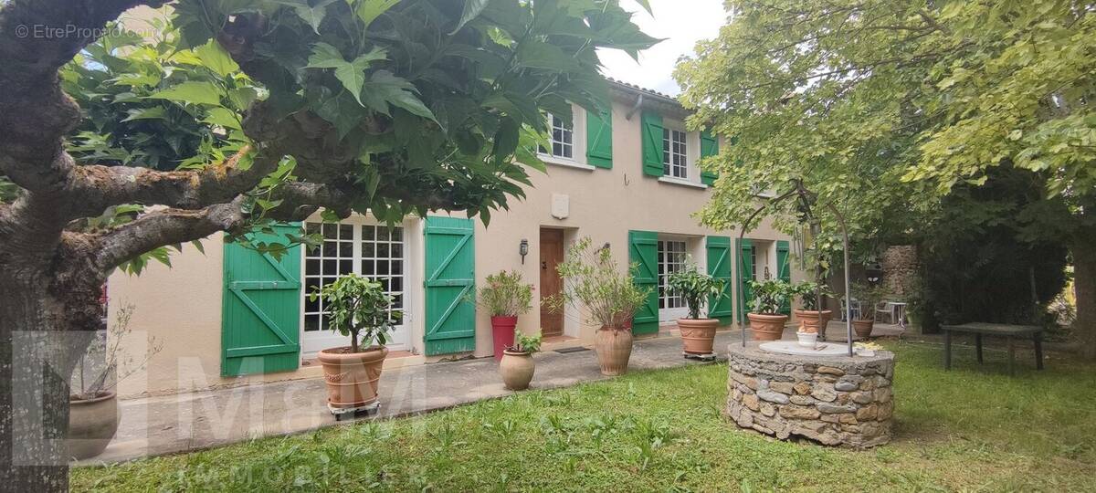 Maison à QUILLAN