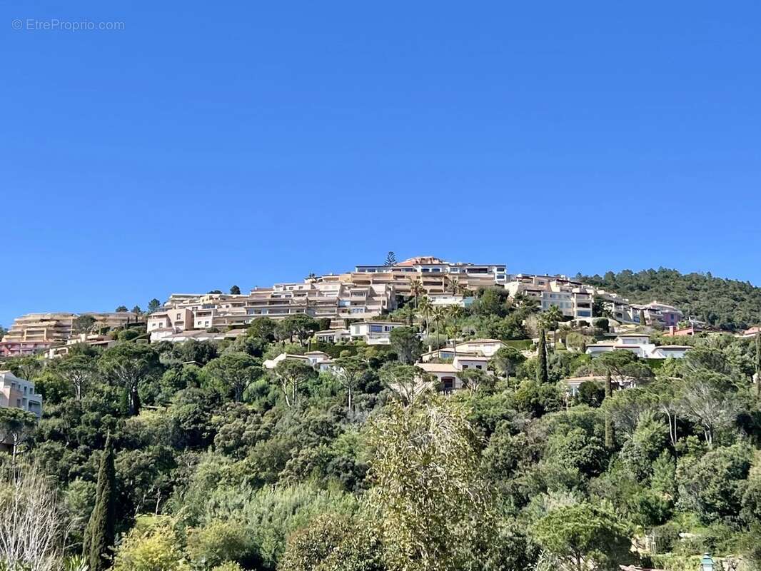 Appartement à MANDELIEU-LA-NAPOULE