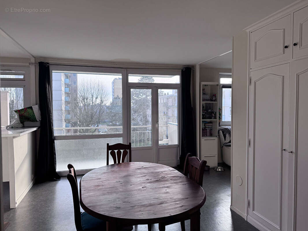 Appartement à MONT-SAINT-AIGNAN