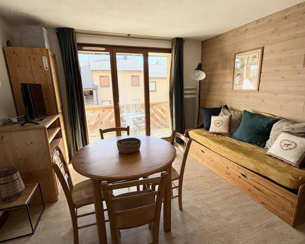 Appartement à LES ANGLES