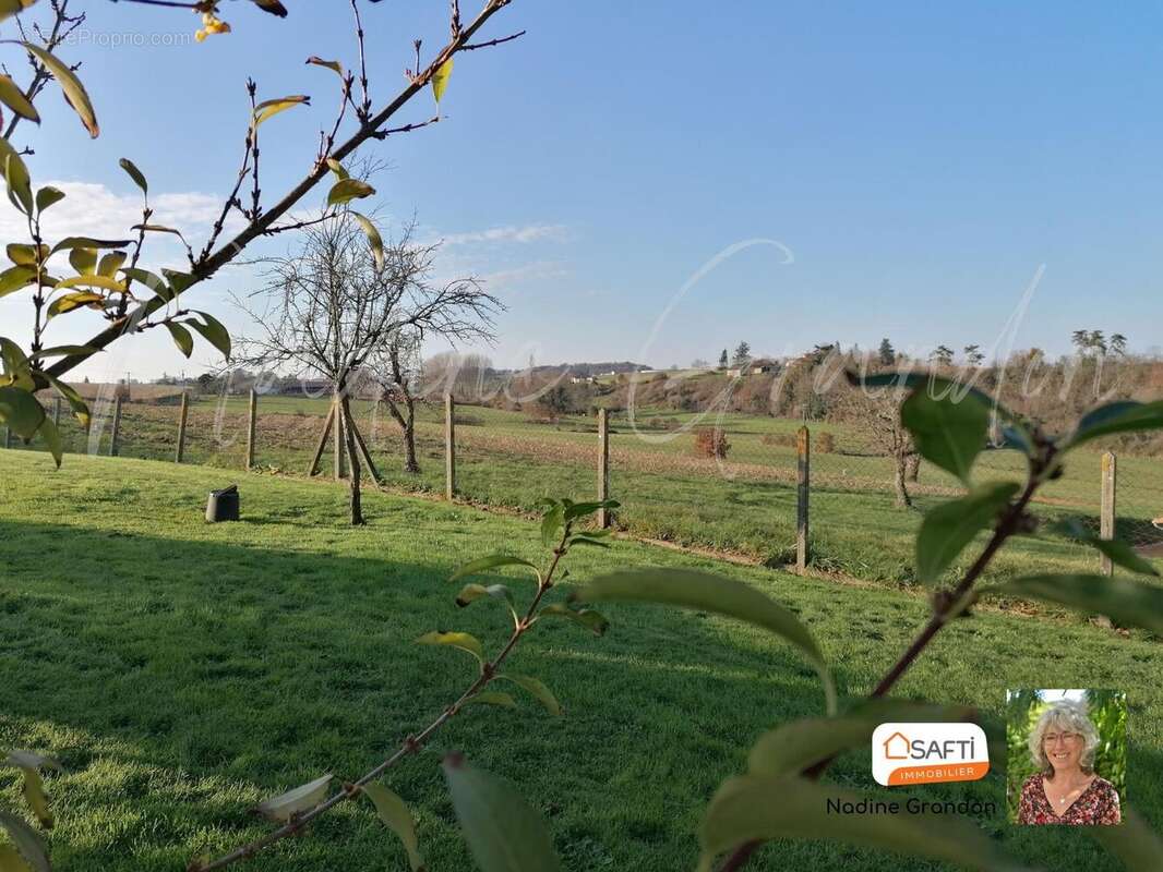 Photo 4 - Maison à CHALAIS