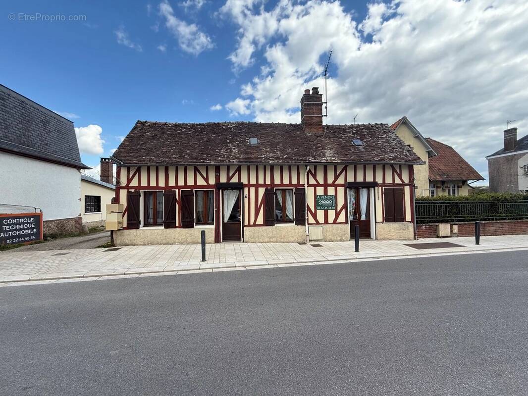 Maison à BEAUMONT-LE-ROGER