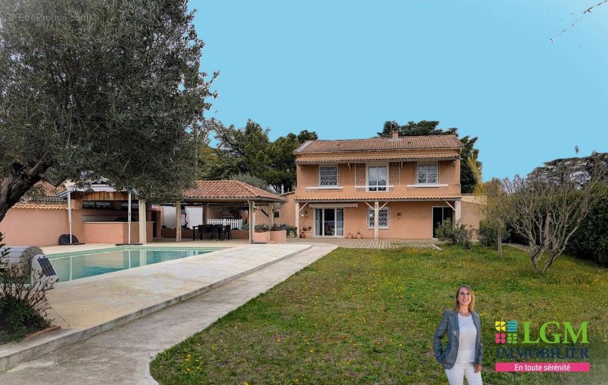 Maison à SORGUES