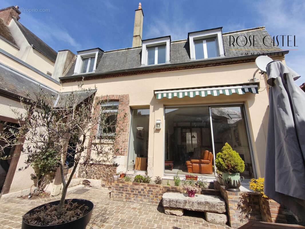 Maison à CHATEAUDUN