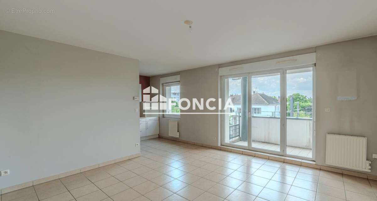 Appartement à BRON