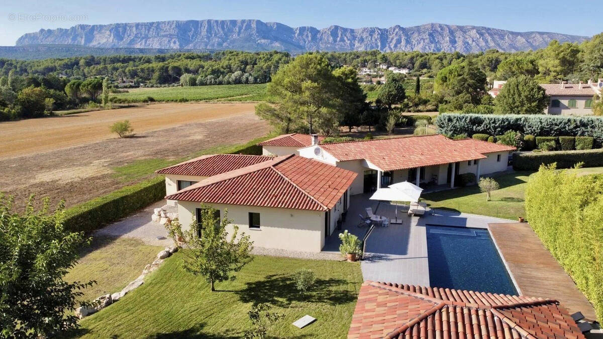 Maison à ROUSSET