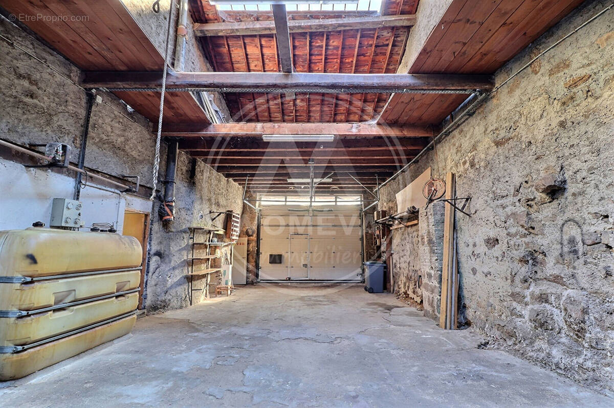 Maison à MONTFAUCON-EN-VELAY