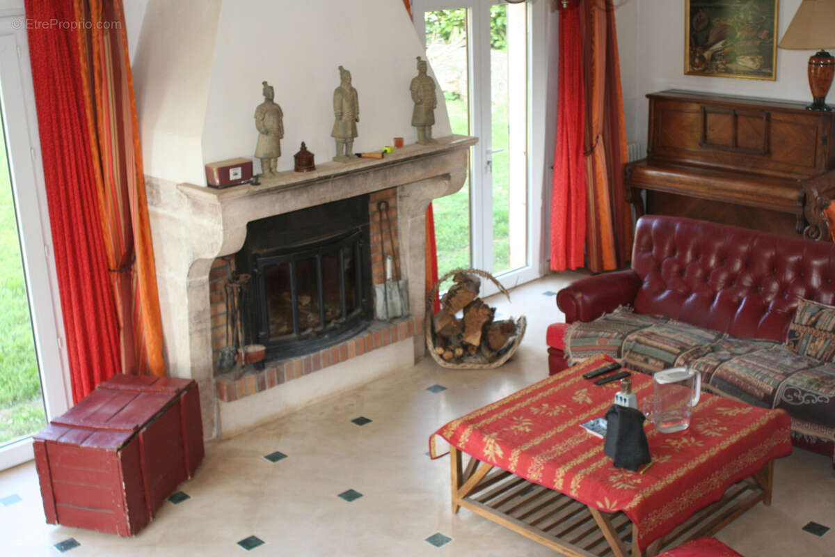 Maison à CALLIAN