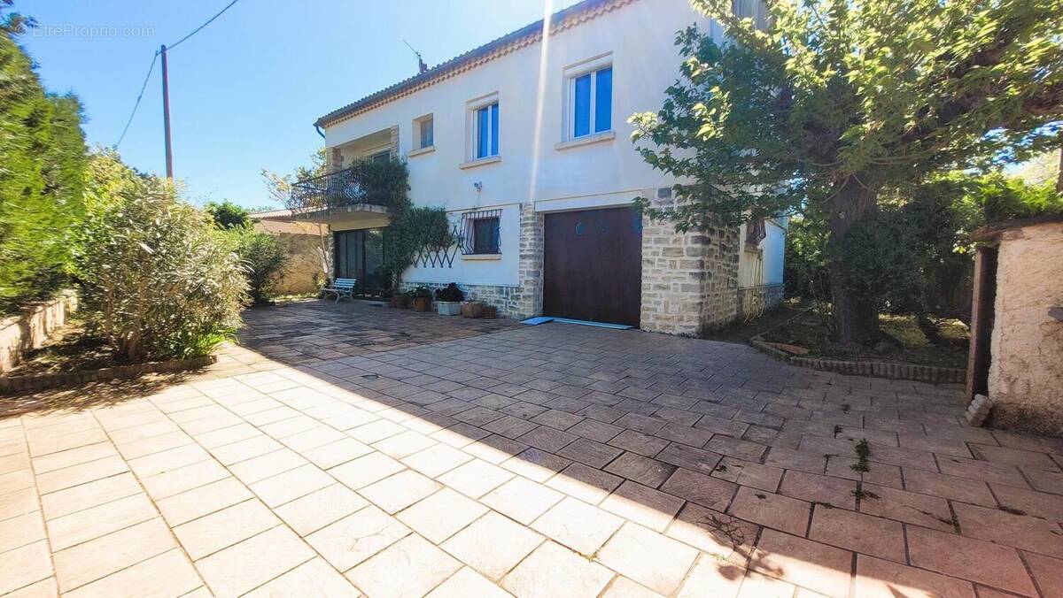 Photo 1 - Maison à VILLENEUVE-LES-AVIGNON