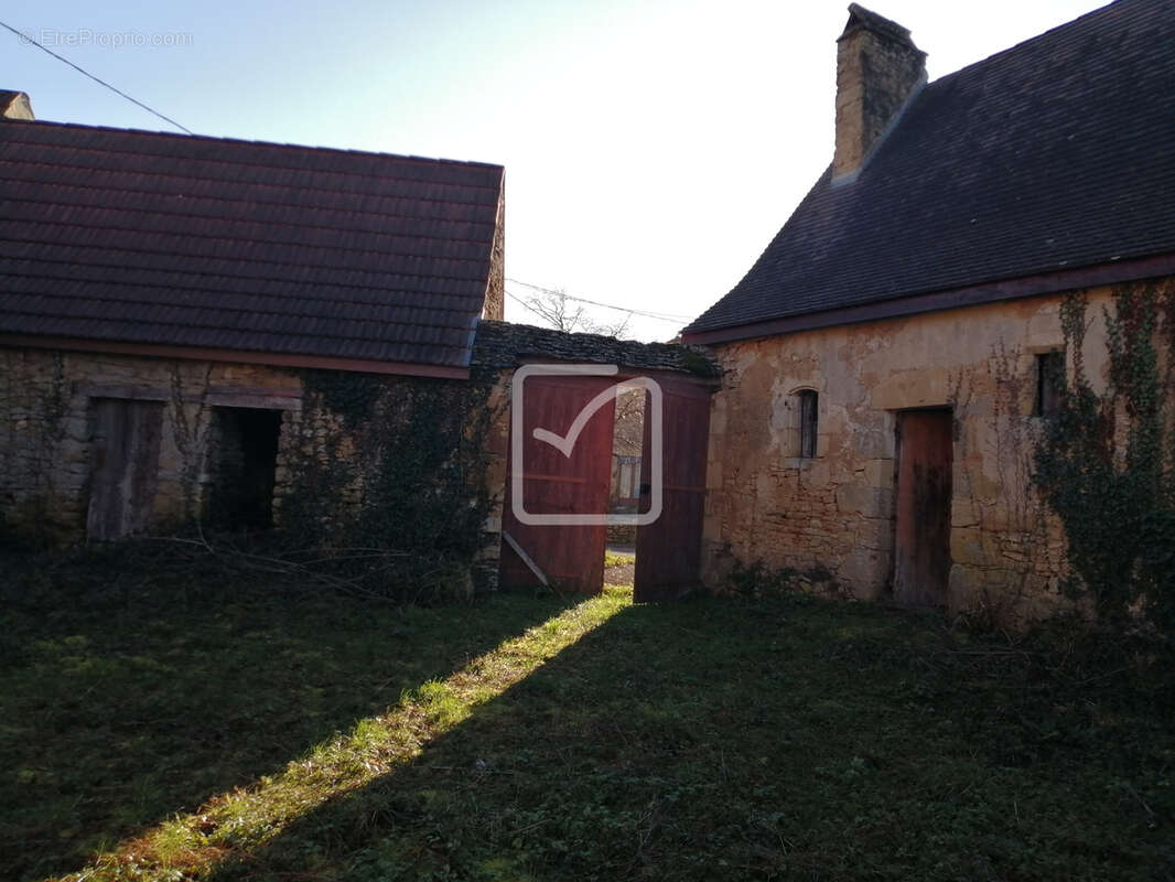 Maison à CASTELS