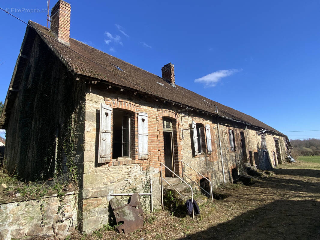 Maison à MEUZAC