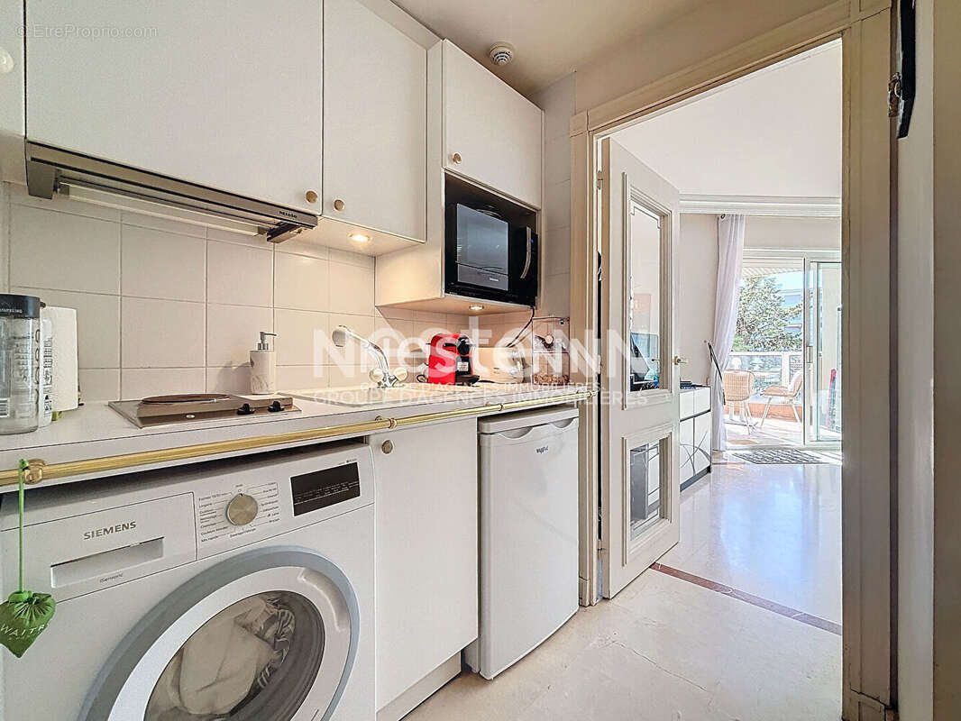 Appartement à VALLAURIS