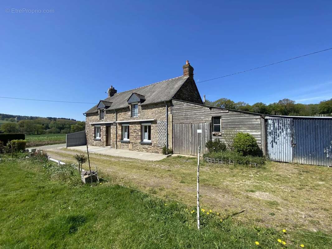Maison à COMBLESSAC