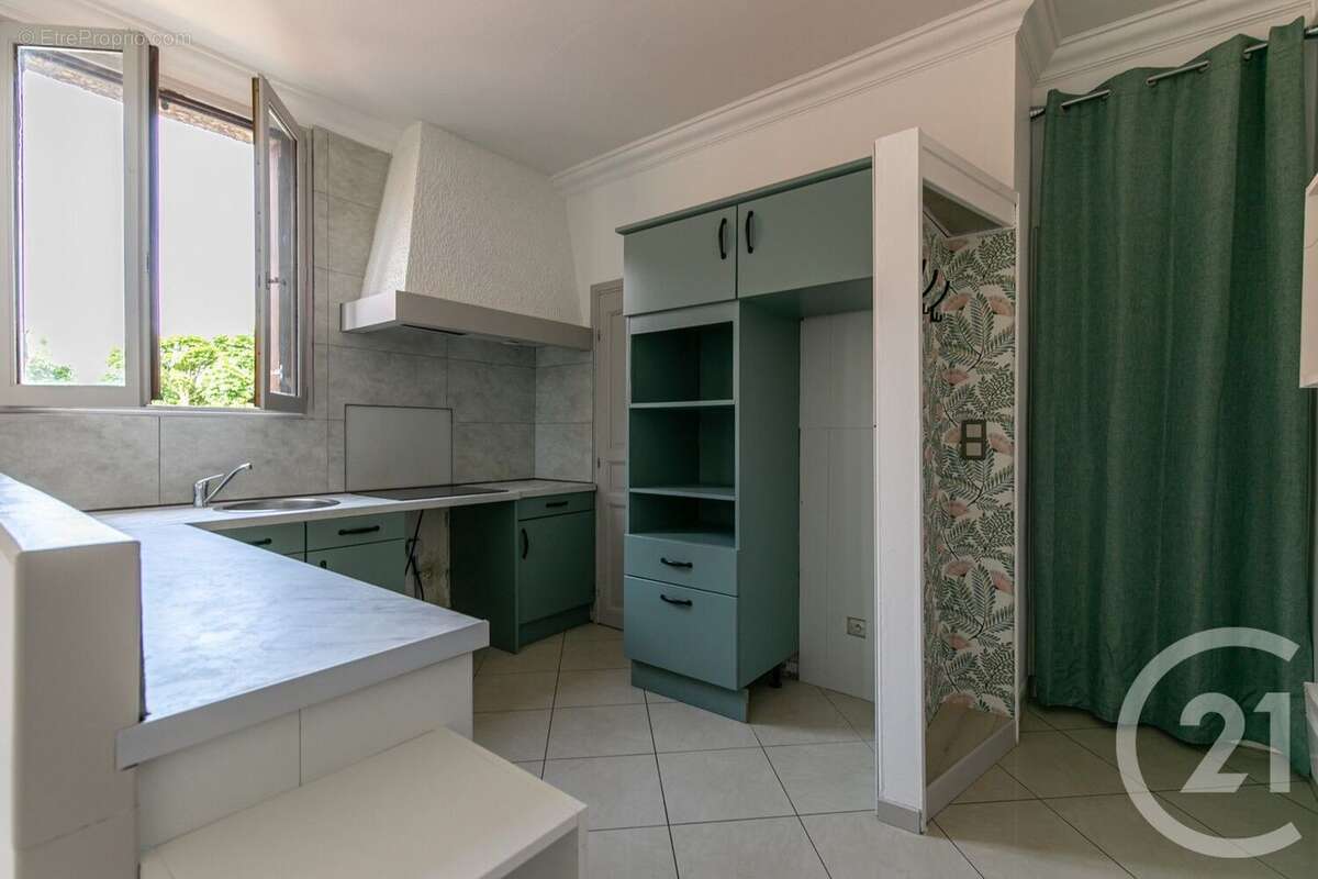 Appartement à SAINT-MAUR-DES-FOSSES